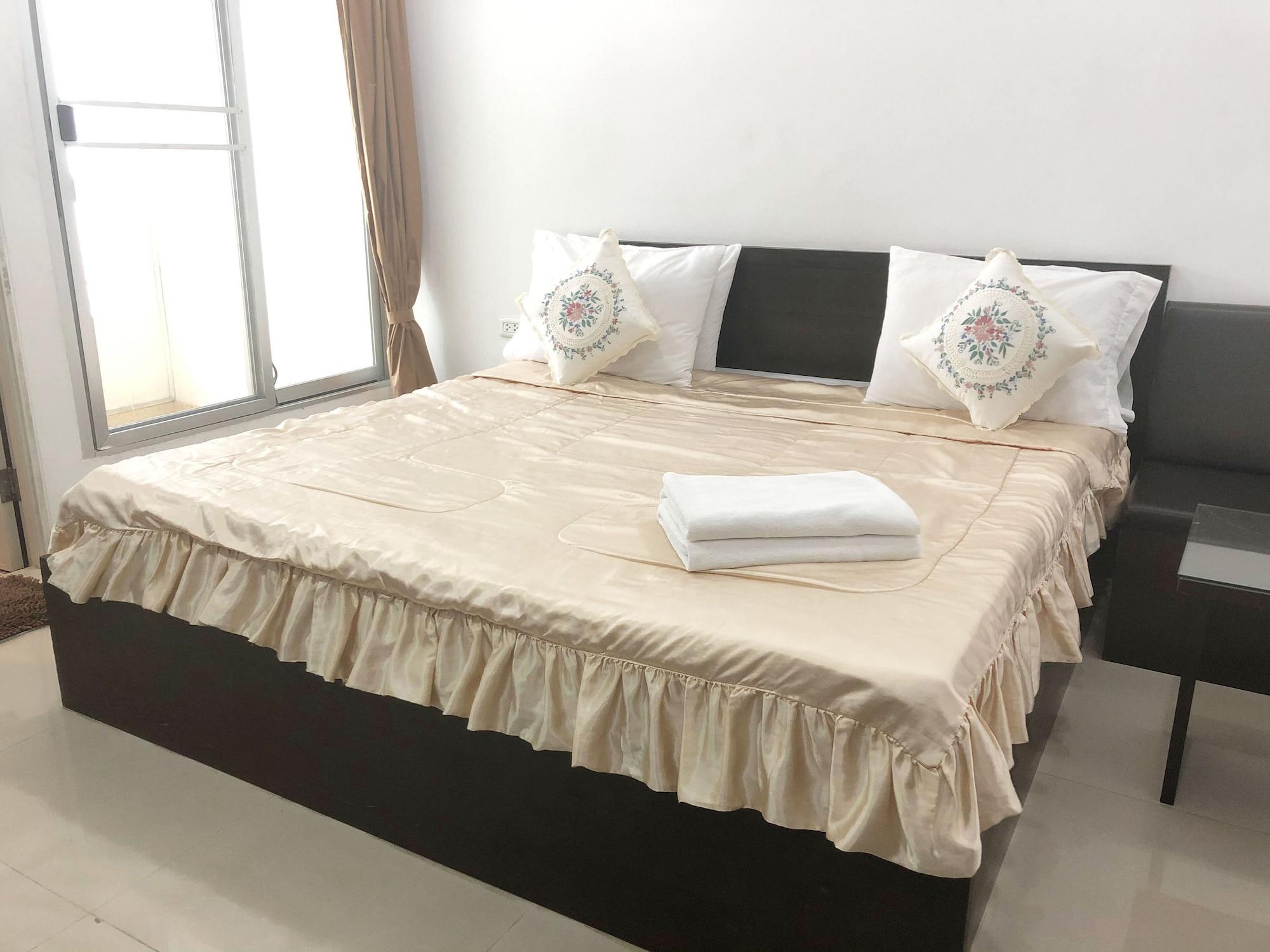 Aravinda Living Home Bangkok Extérieur photo