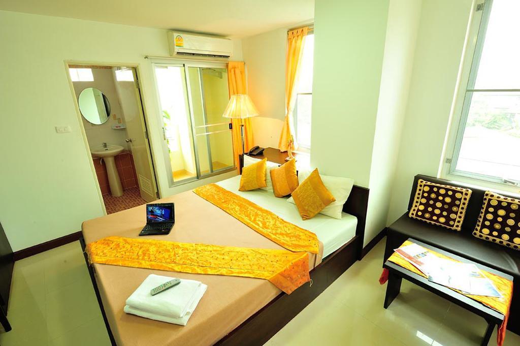 Aravinda Living Home Bangkok Extérieur photo