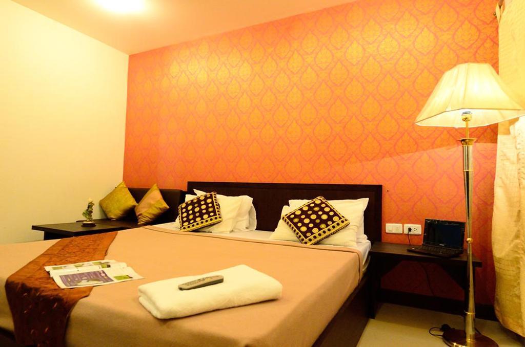 Aravinda Living Home Bangkok Extérieur photo