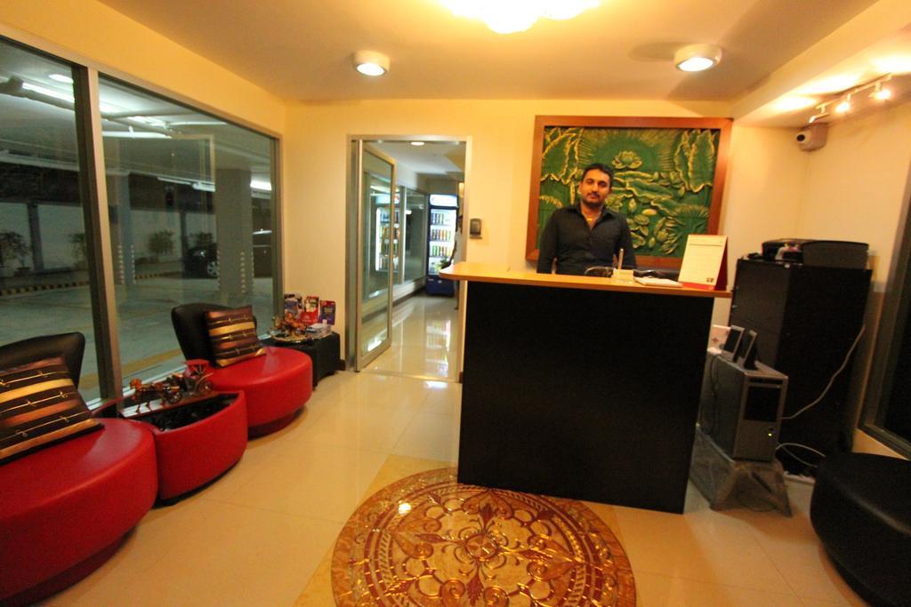 Aravinda Living Home Bangkok Extérieur photo
