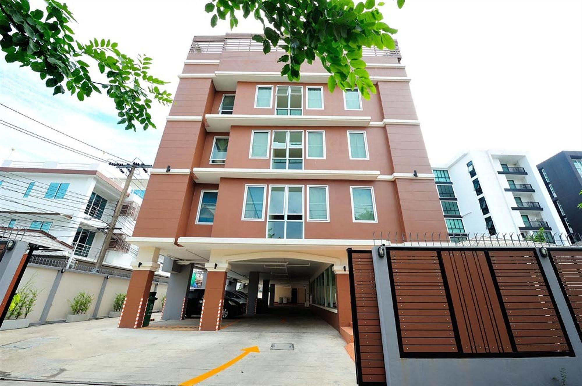 Aravinda Living Home Bangkok Extérieur photo